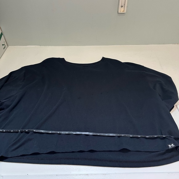 Under Armour Women's Black Cropped Top size XL - Picture 6 of 7